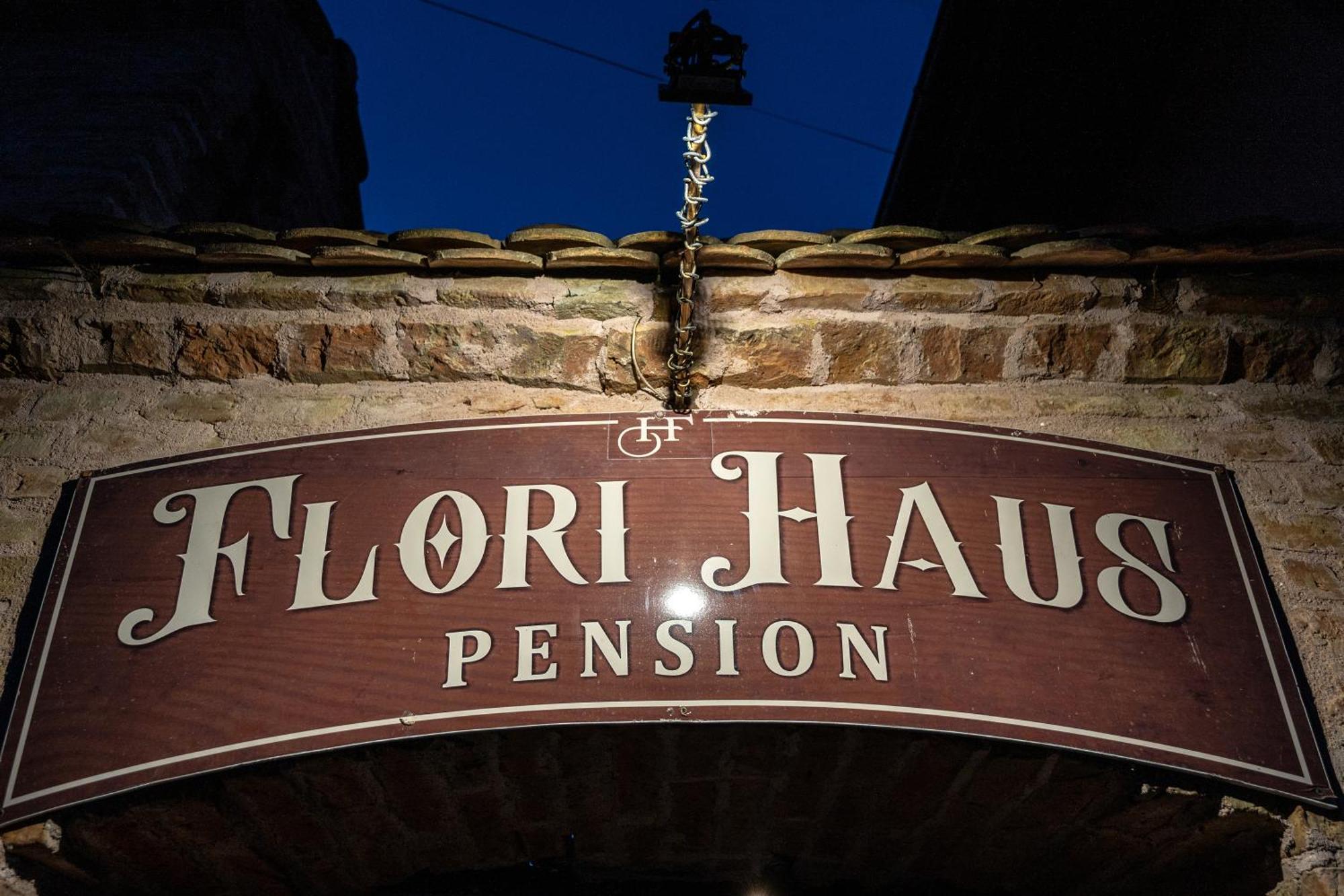 Flori Haus Saschiz Hotel Екстериор снимка